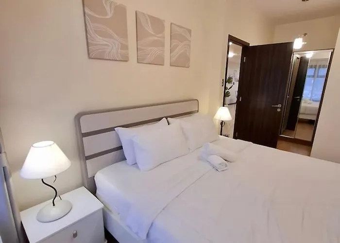 Apartamento 3br Grand-100sqm-free Parking-pet-moa,ccp,wtc,airport Manila