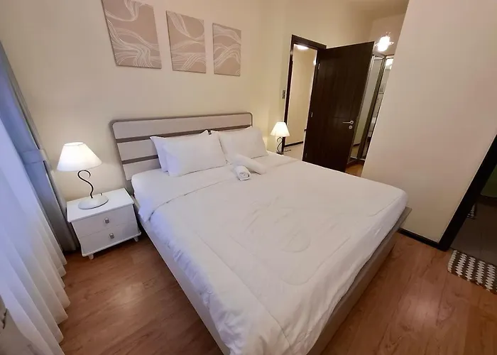 3br Grand-100sqm-free Parking-pet-moa,ccp,wtc,airport Apartamento