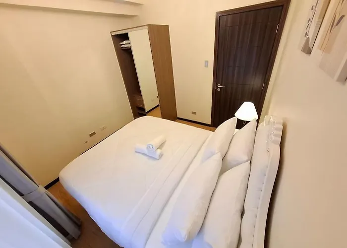 Apartamento 3br Grand-100sqm-free Parking-pet-moa,ccp,wtc,airport Manila