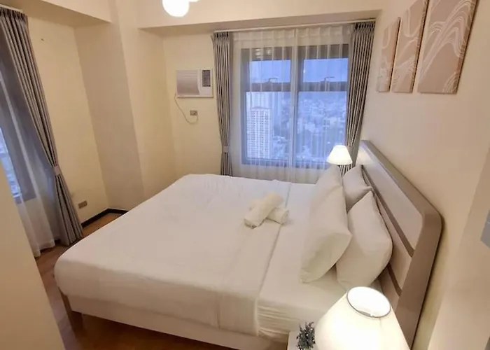 Apartamento 3br Grand-100sqm-free Parking-pet-moa,ccp,wtc,airport Manila